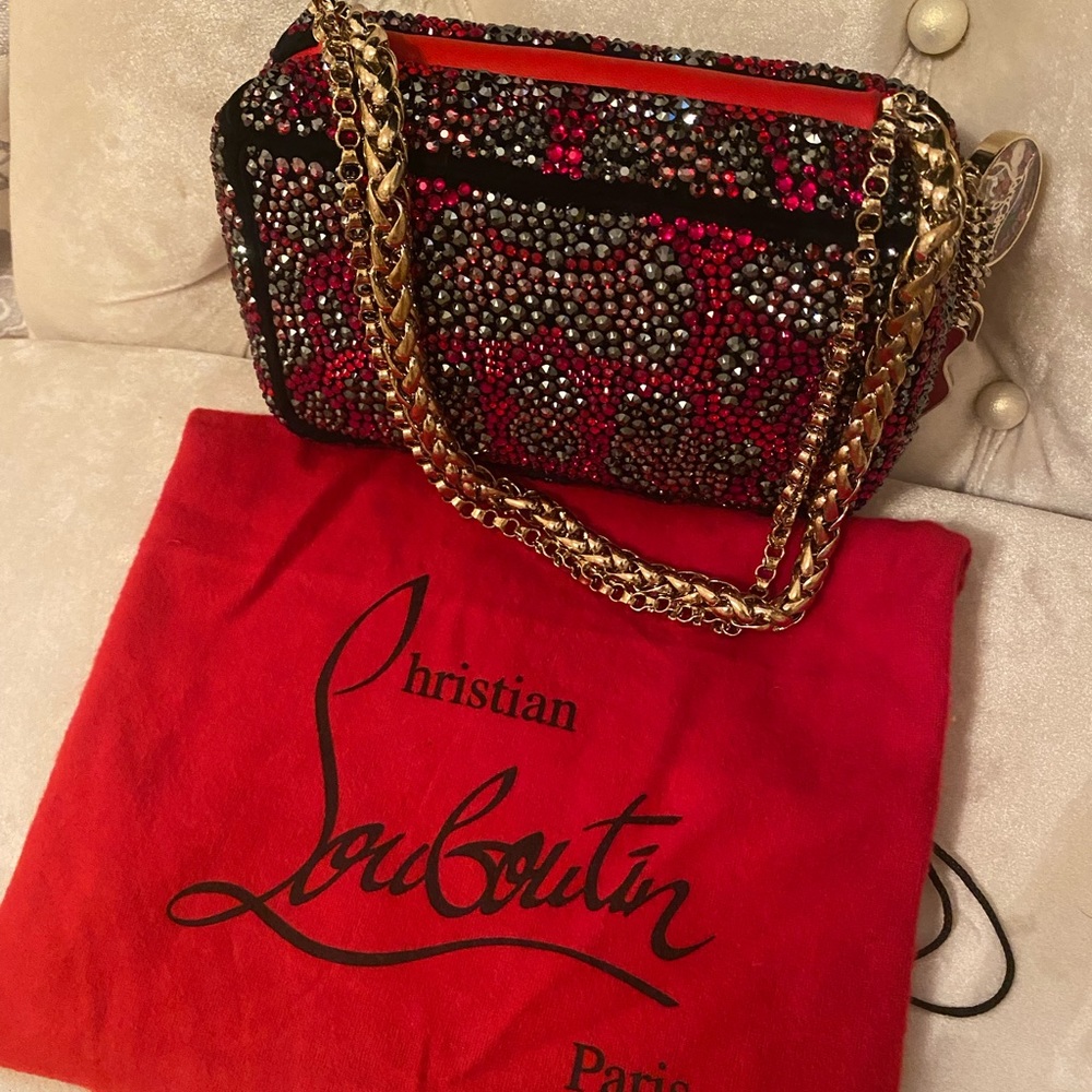 Christian Louboutin Piloutin Strass
Leopard Black and Red Crystal Clutch